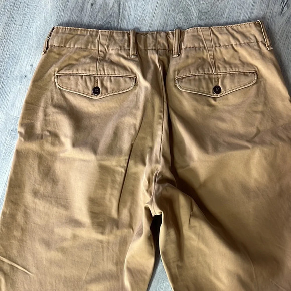 Eddie Bauer straight leg khakis  size 33 - Picture 11 of 11